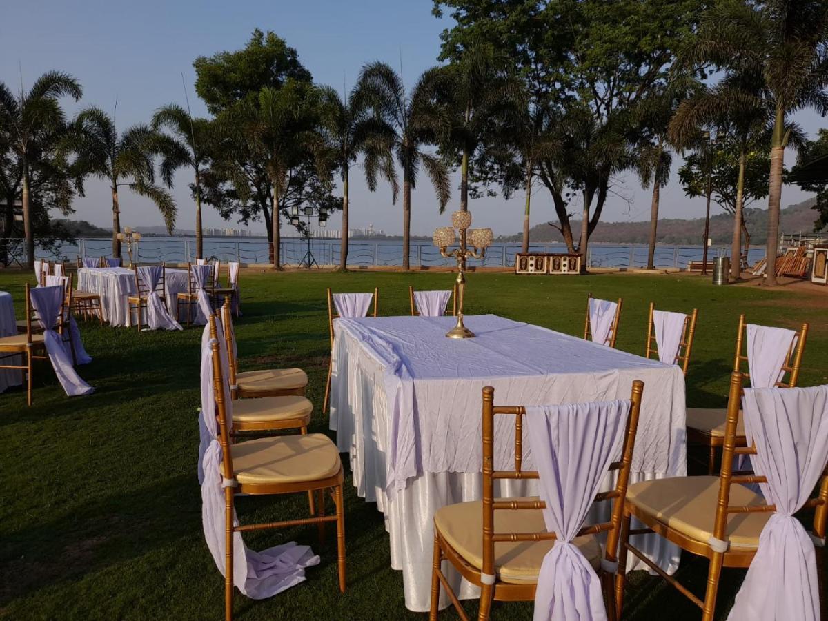 Aquarius Resort Gorhe Khurd 外观 照片